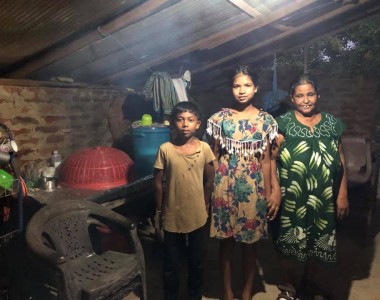 Helping low income family in Thissa with bathroom